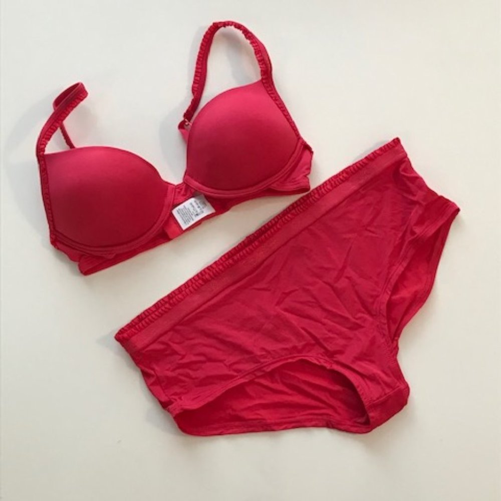 Calvin Klein bra and panty set~Hot Pink~ NWOT